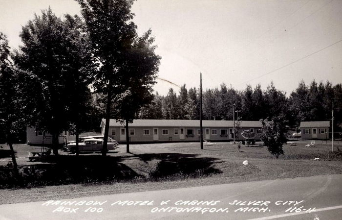 Rainbow Lodging (Rainbow Motel & Cabins) - Vintage Postcard